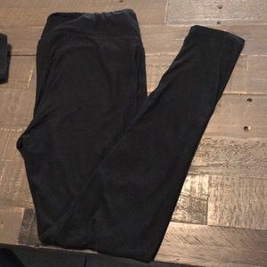 Solid Black Lularoe TC Leggings